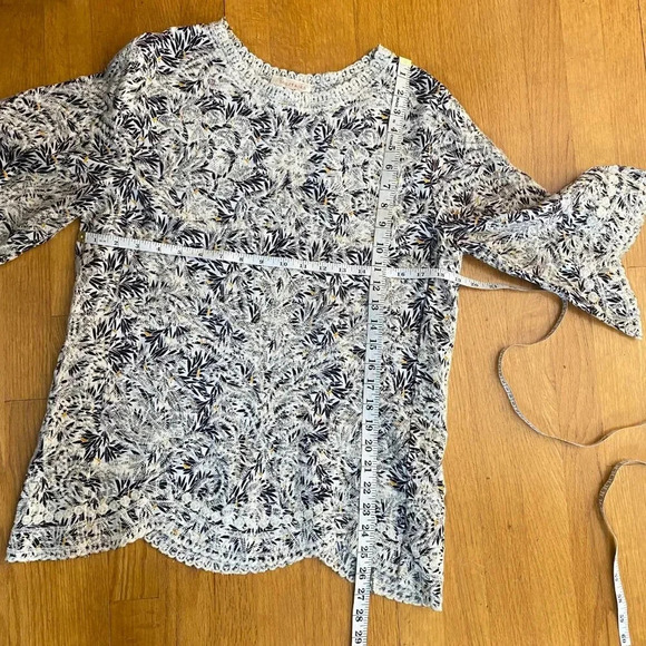 Solitaire Floral Boho Embroidered Top - Picture 10 of 10